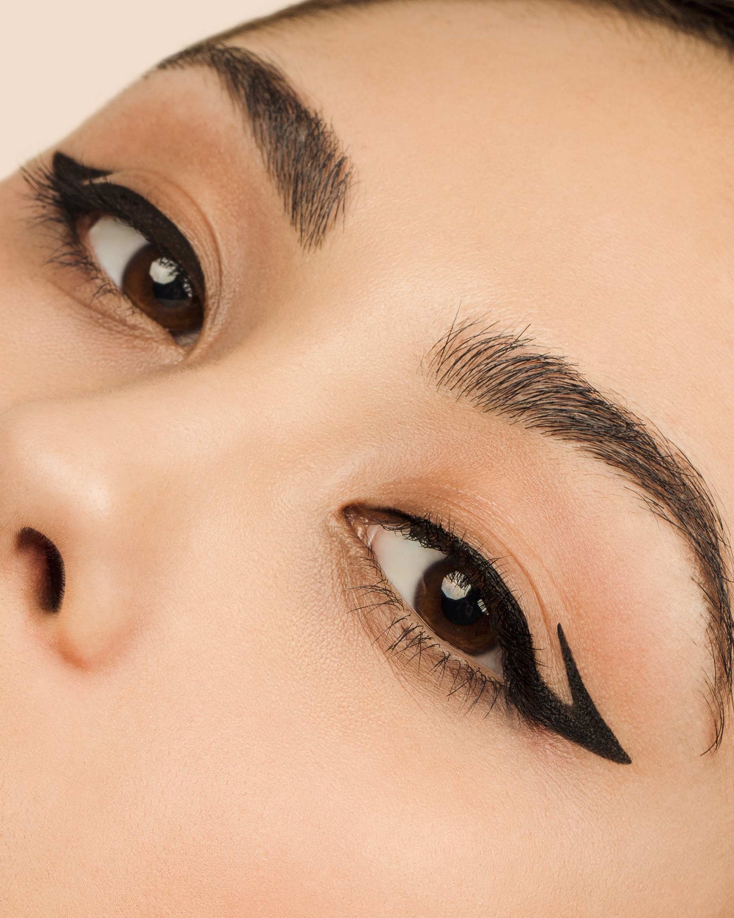 Felt Tip Illustrative Eyeliner
