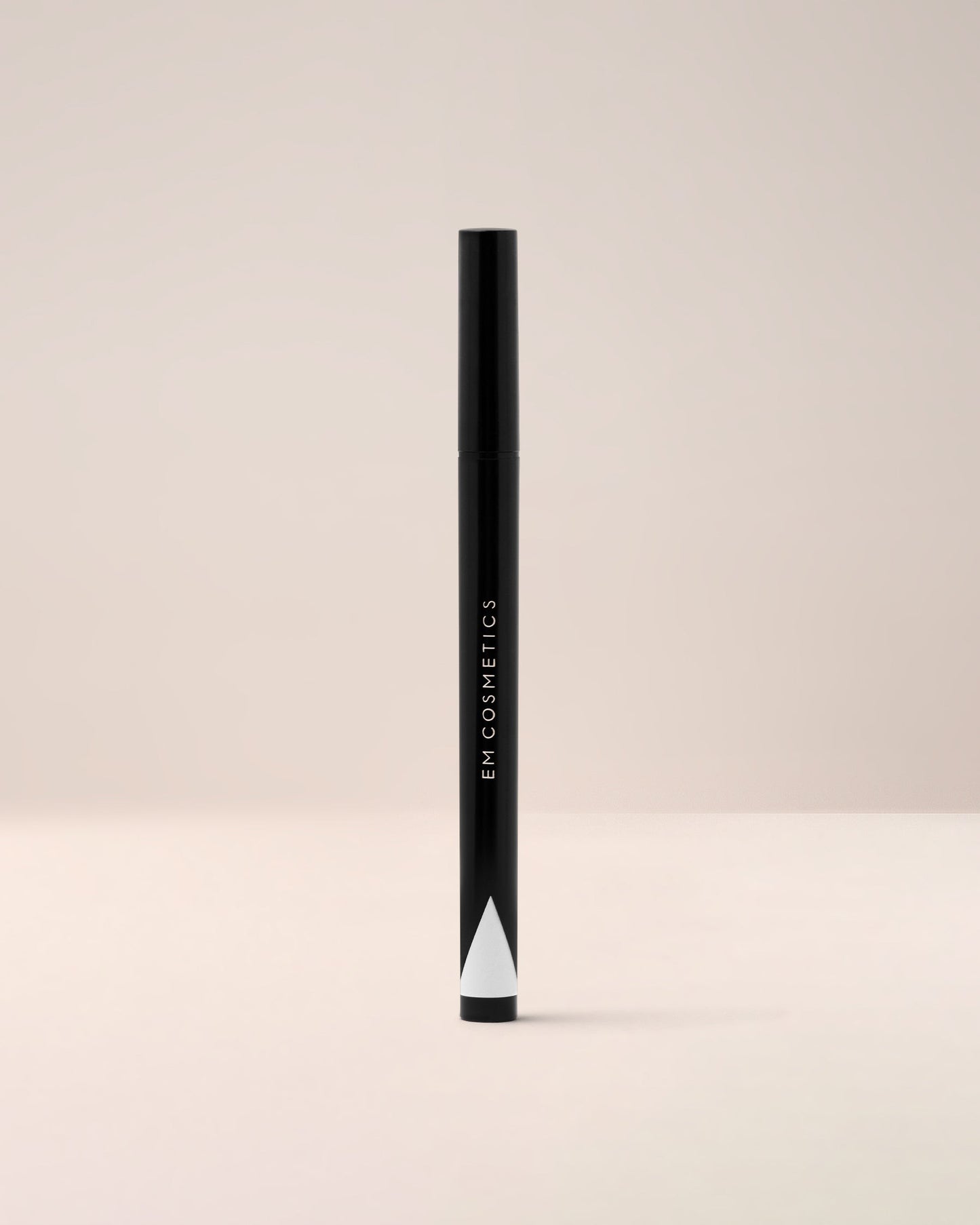 Felt Tip Illustrative Eyeliner